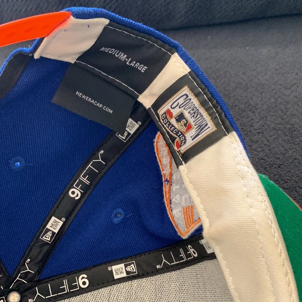 Snap back Hat - Picture 7 of 8